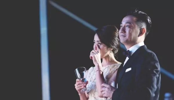 高情商男人怎样夸自己的老婆,会夸奖老婆的男人是个好男人