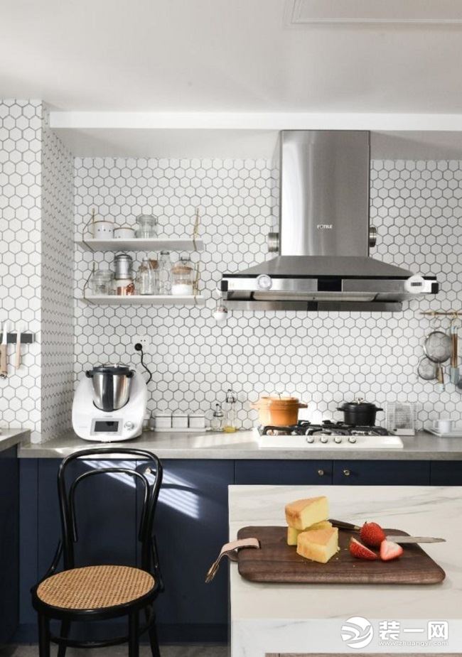 关于油烟机的介绍,有关油烟机清洗的文章