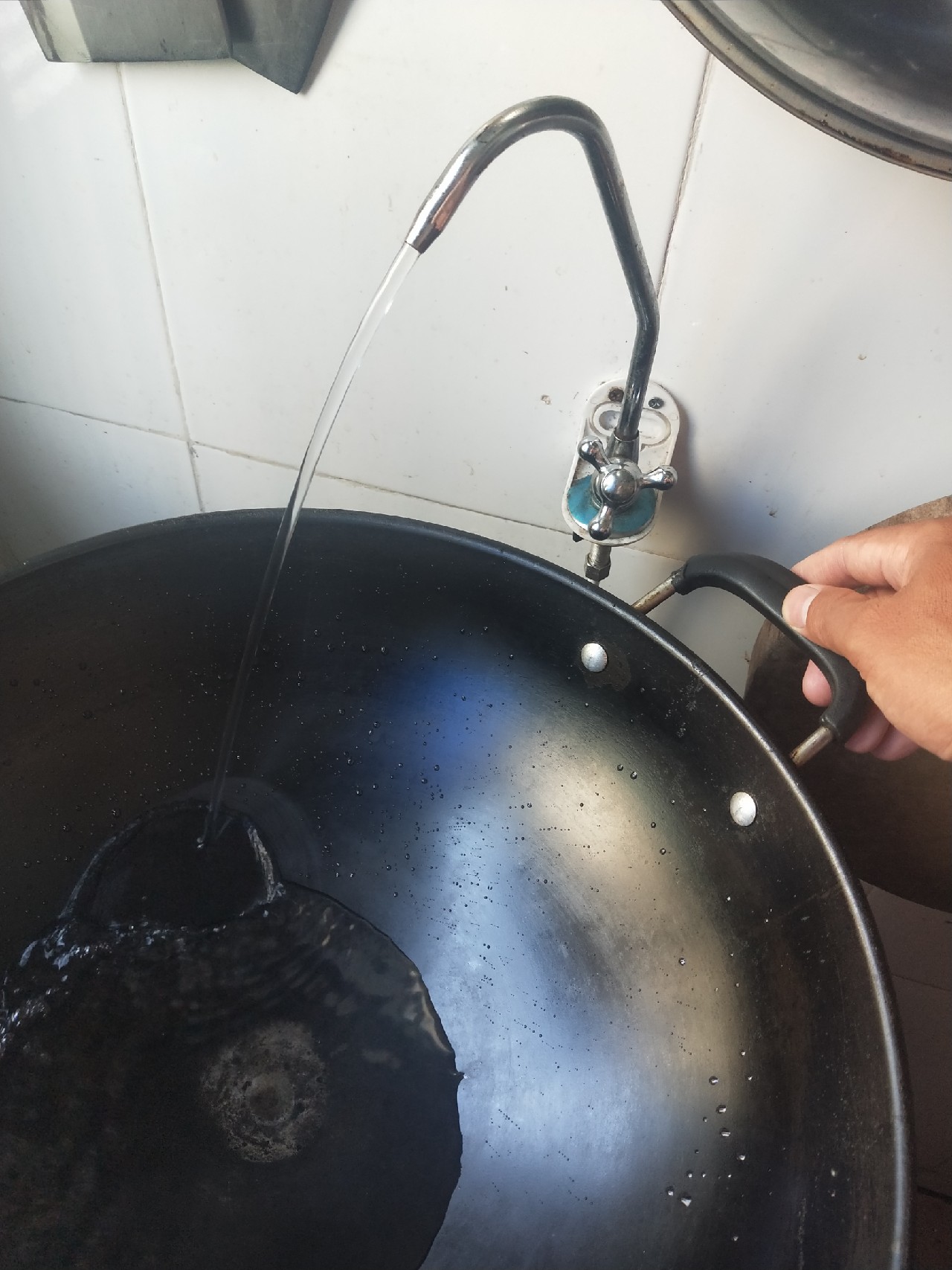 老少皆宜！家庭版豆豉鲮鱼的制作全过程