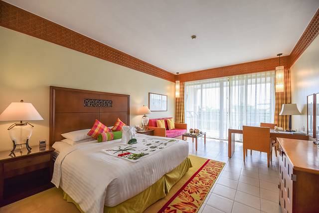 去三亚自由行美食攻略,三亚旅游美食攻略自由行路线推荐