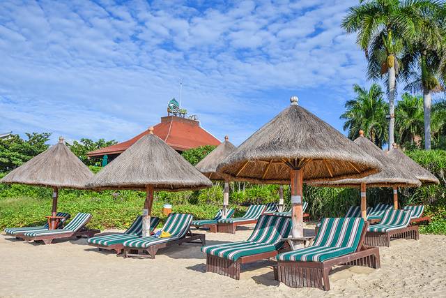 去三亚自由行美食攻略,三亚旅游美食攻略自由行路线推荐