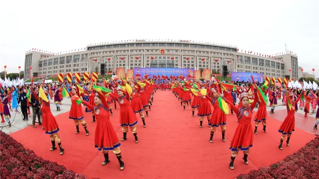 聚焦十四冬年轻选手创佳绩,十四冬赛场年轻选手创佳绩