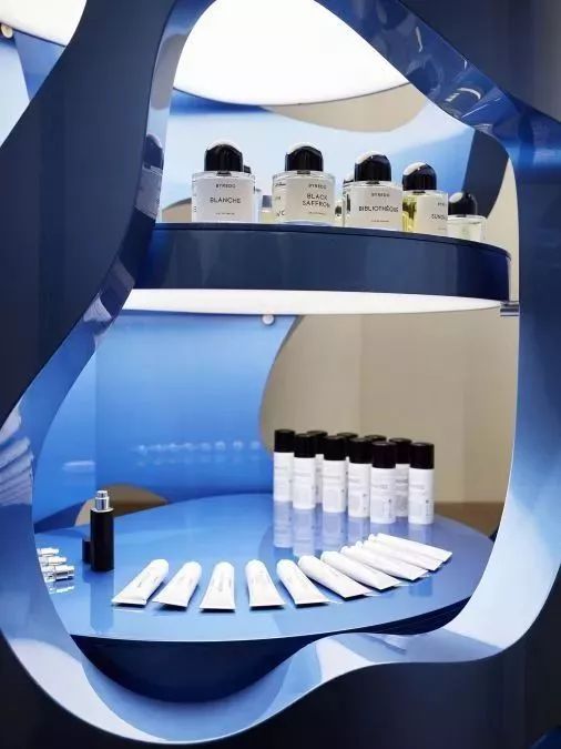 川久保玲现在怎么样,川久保玲全球首家美妆店