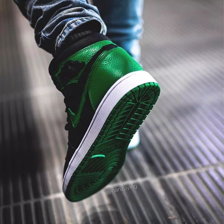 yeezyboost700,lv新款球鞋配色