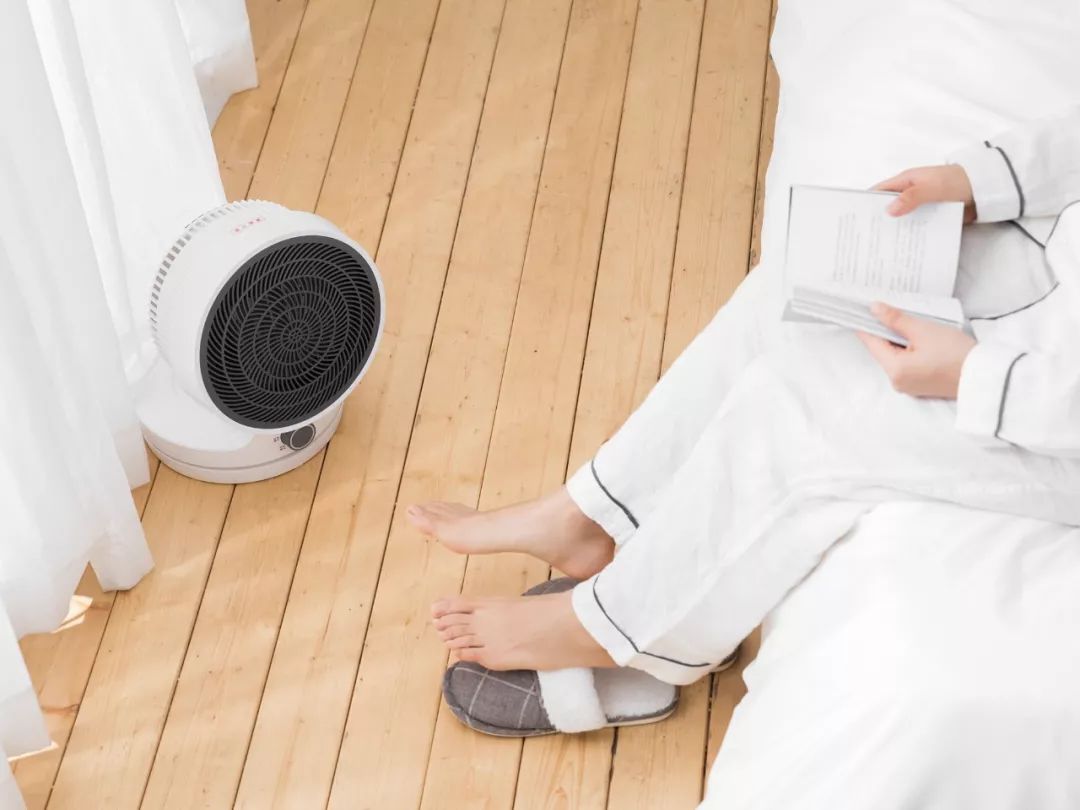 可折叠智能暖风机,可烘干衣物的暖风机