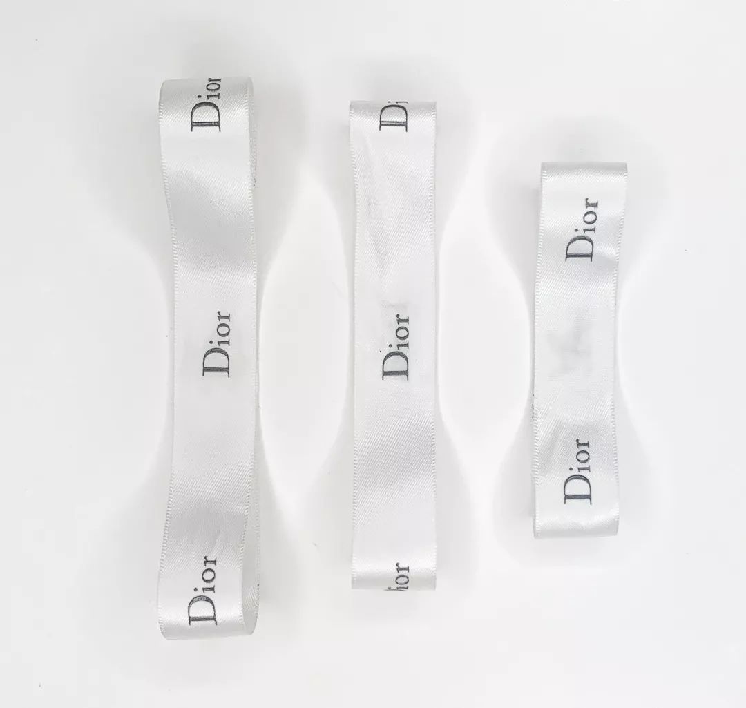 化妆品丝带怎么系,化妆品丝带礼盒系法