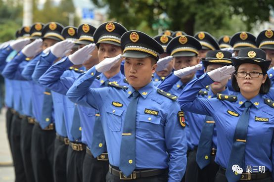 获职工摄影大赛金奖,首届群众舞蹈摄影大赛获奖公告