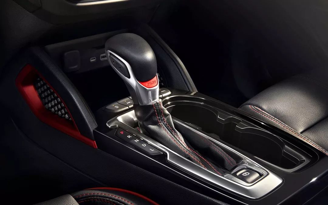 硬汉的柔情似水试驾雪佛兰创界rs,创界rs四驱越野视频