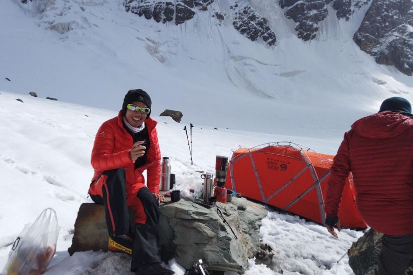 博格达峰登顶记录,李宗利登顶8千米以上的山