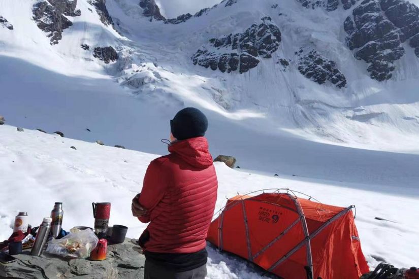 博格达峰登顶记录,李宗利登顶8千米以上的山