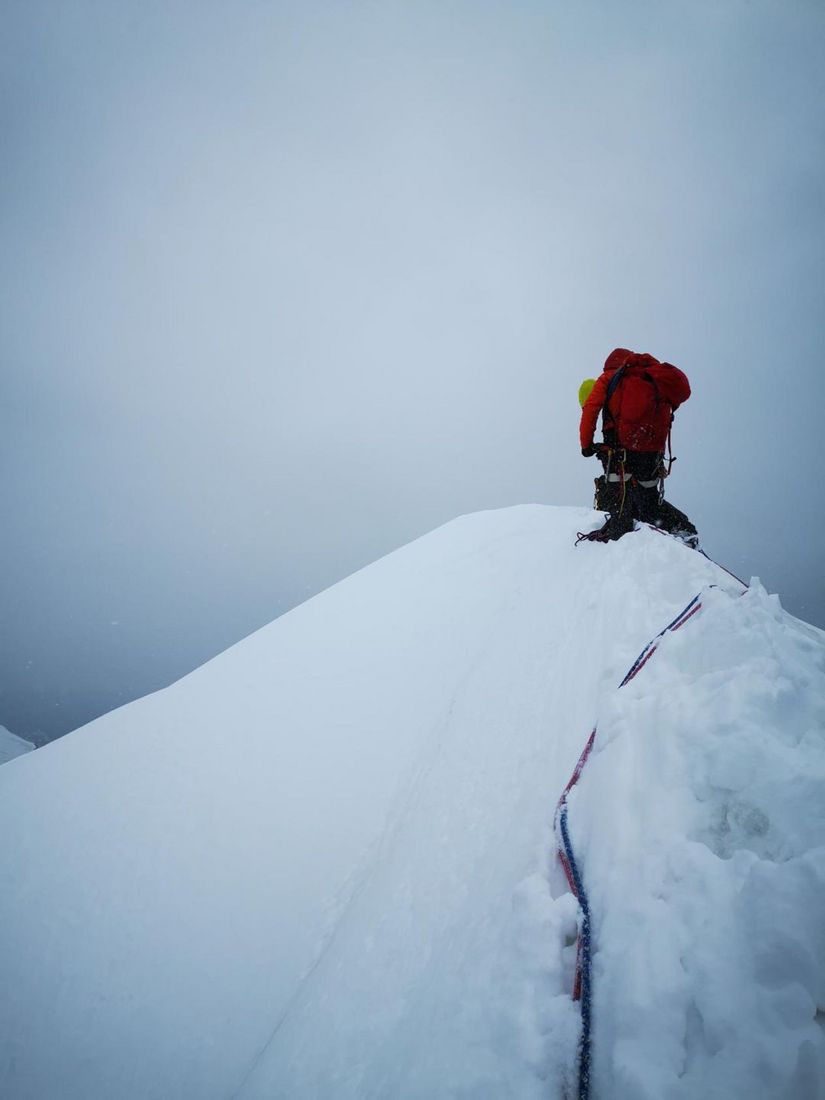 博格达峰登顶记录,李宗利登顶8千米以上的山