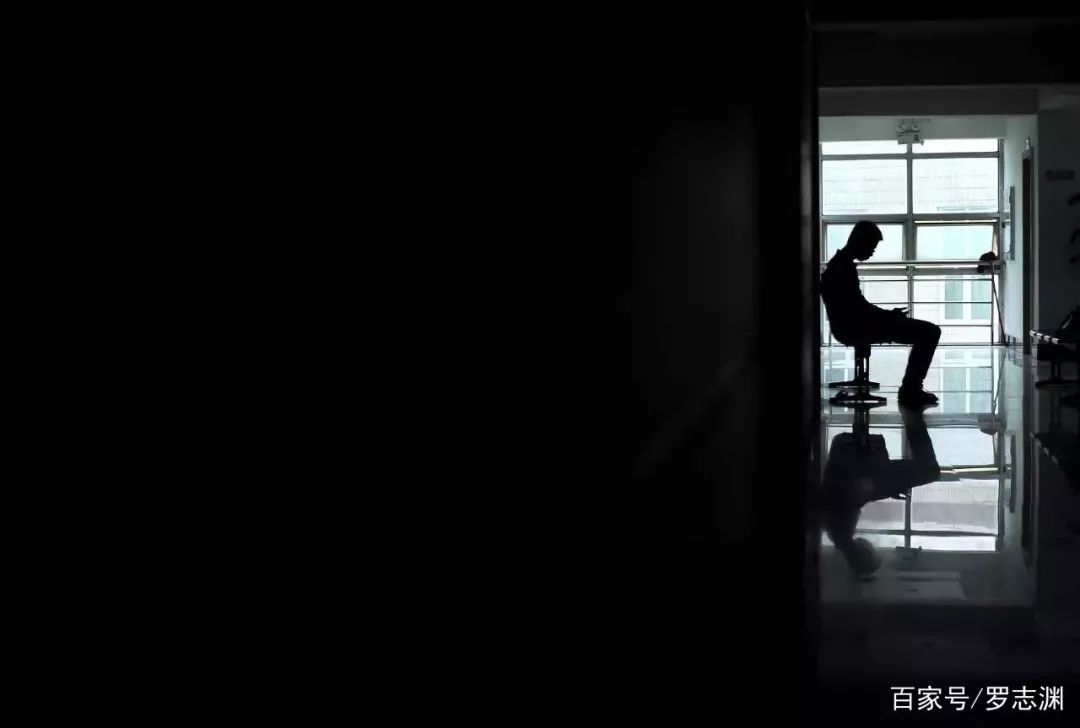 为什么名人容易抑郁症,得抑郁症的名人明星