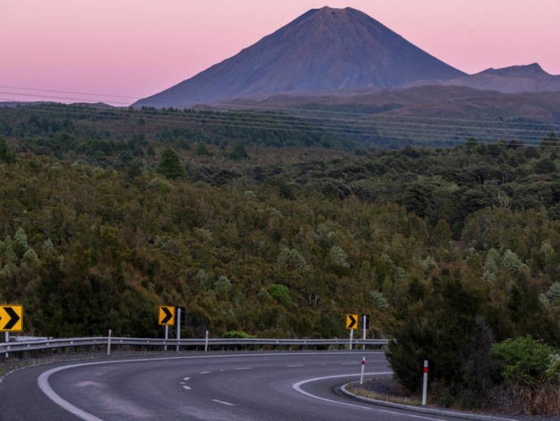 全球最小的岛国：没有首都人口仅9千，却靠鸟粪赚了不少钱