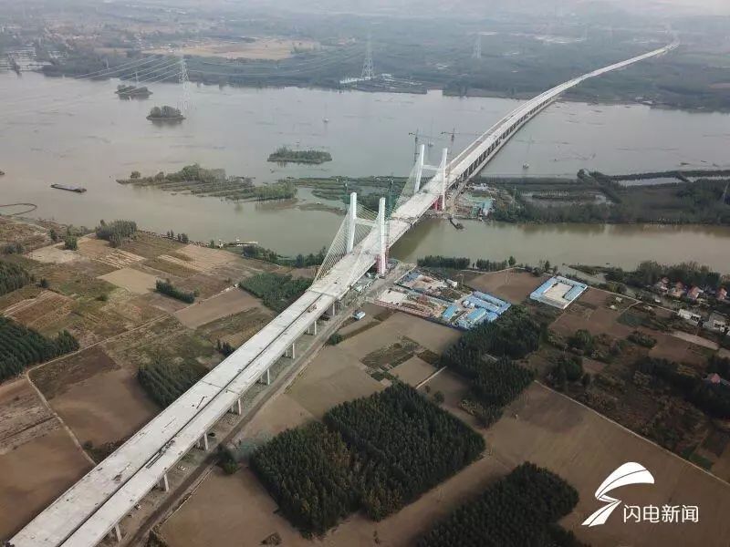 跨微山湖特大桥通车,山东微山湖特大桥