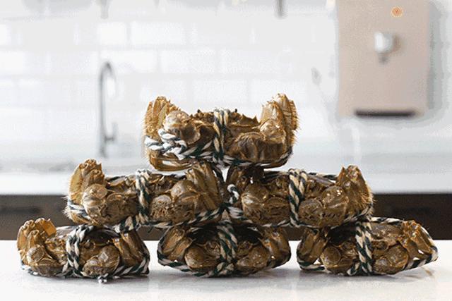 阳澄湖大闸蟹几月份最好吃最美味,吃阳澄湖大闸蟹的快乐季节