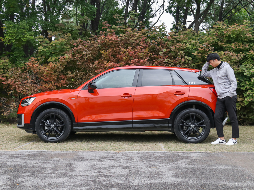 买q2l还是gla,q2和奔驰gla买哪款车好