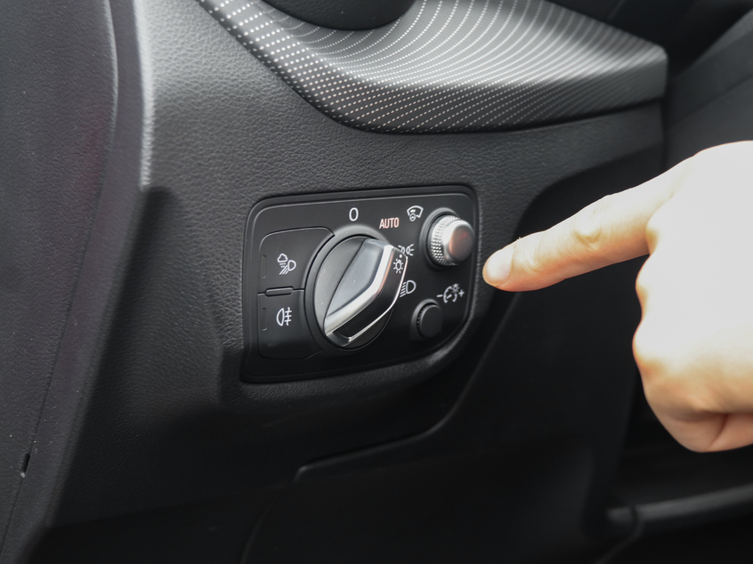 买q2l还是gla,q2和奔驰gla买哪款车好