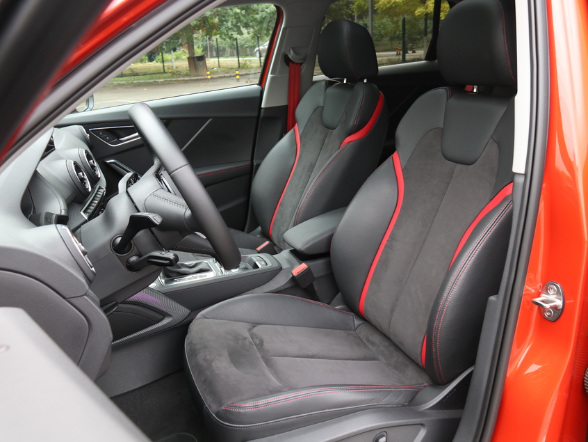 买q2l还是gla,q2和奔驰gla买哪款车好