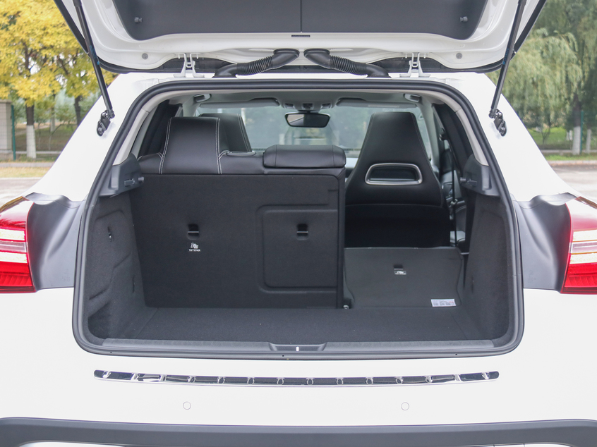 买q2l还是gla,q2和奔驰gla买哪款车好