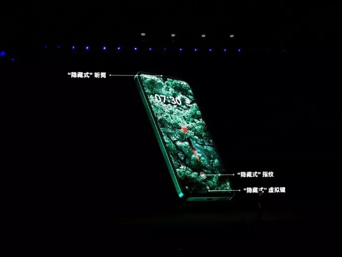 老罗在锤子发布会上做的事,老罗的锤子发布会完整版