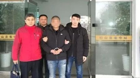 “济宁女婿”开发麻将APP，总代理卖房卡最高日进7万元