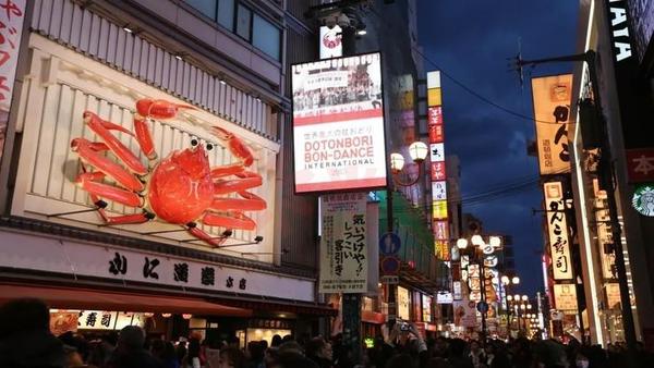 电商冲击下实体商家如何自救,电商严重冲击实体