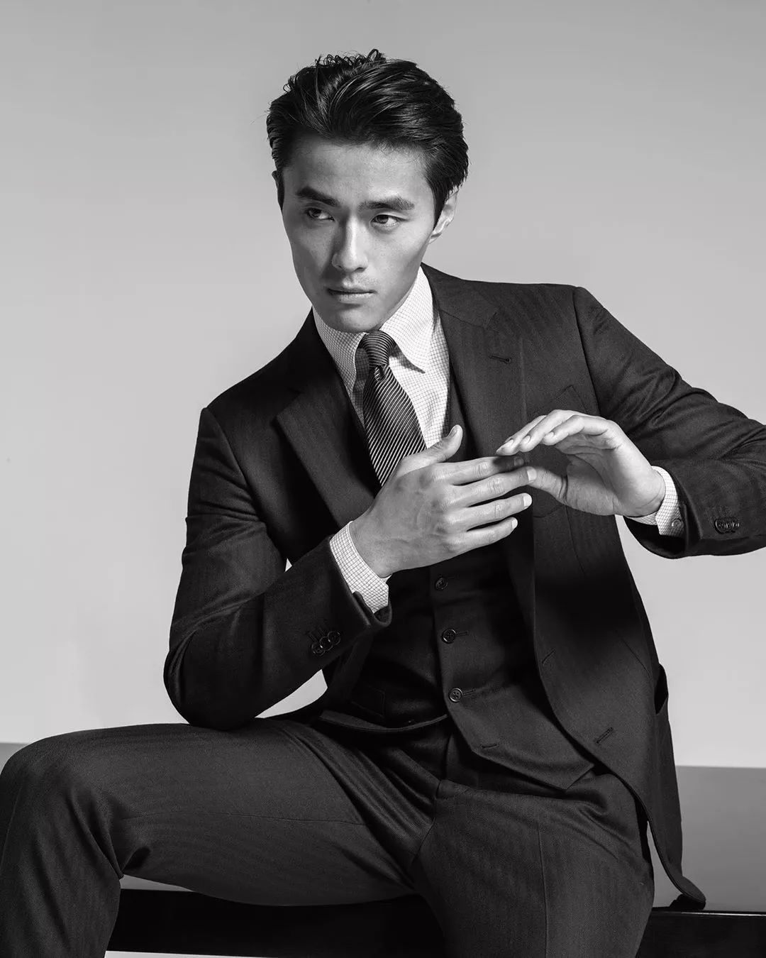 3大定制西装知识点你知道几个,定制西装之前你必须掌握的姿势