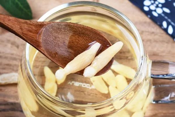 蜂蜜秋冬滋润正适宜,蜂蜜冬季滋润的不二之选