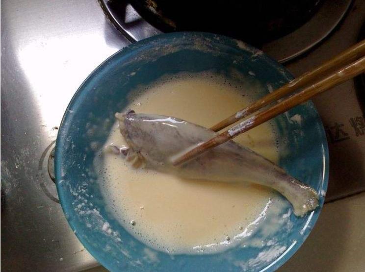 大厨炸鱼酥脆的小技巧,大厨炸鱼怎么做酥脆好吃