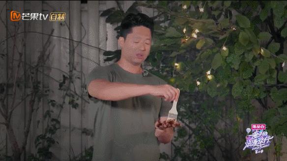 凌潇肃吐槽一个讲韩语一个讲粤语,凌潇肃接机