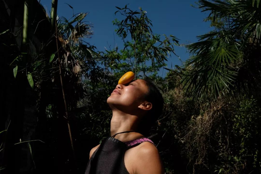 在“山洞”里过了两年乌托邦的生活，我渐渐明白了安定的意义