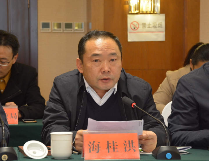 省市语委评估组到陆良县对国家三类城市语言文字规范化建设暨县域普通话基本普及达标进行评估验收