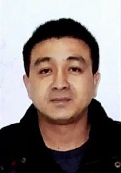 他们开车的，快把他们“揪”出来