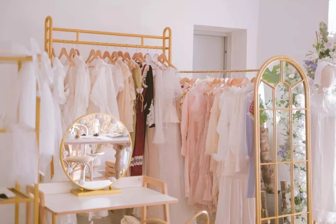 第一批fun肆粉丝已互粉结婚，而你还没学会自拍？