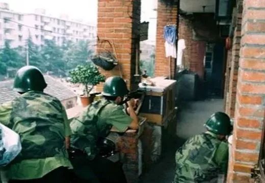 杀人女魔头终落网潜逃20年,隐藏二十多年的女杀人犯落网