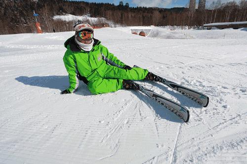 滑雪小白的教学视频,初学者必须知道的滑雪小技巧