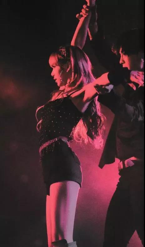 泫雅和杨幂穿衣搭配,杨幂泫雅风