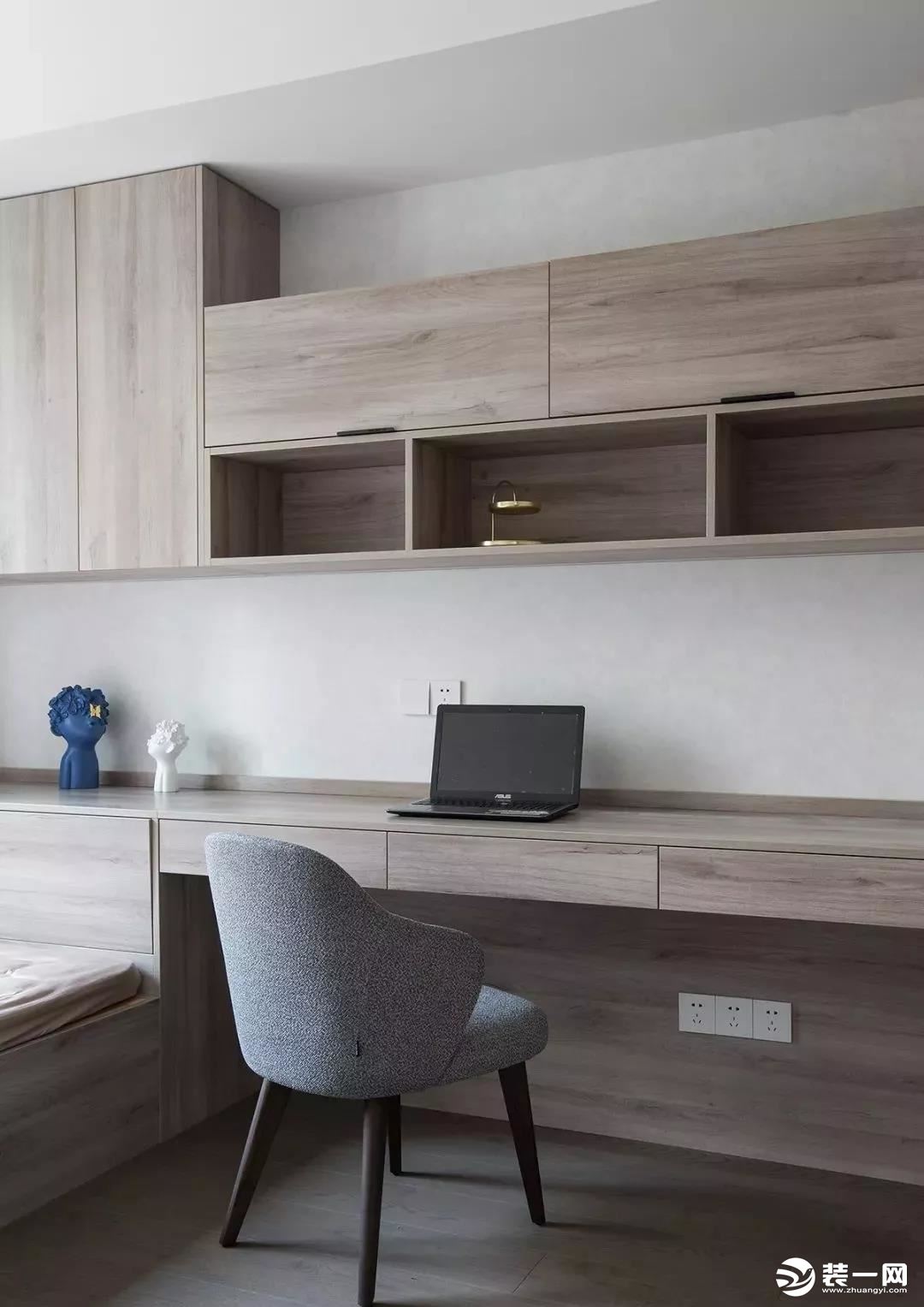 室内装修封阳台用什么材料好,装修封阳台用什么材料好