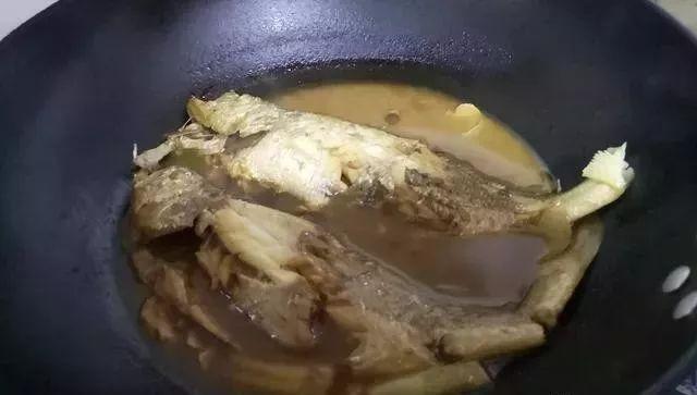 炖鱼去腥增香秘制调料,炖鱼需要放酱油醋吗