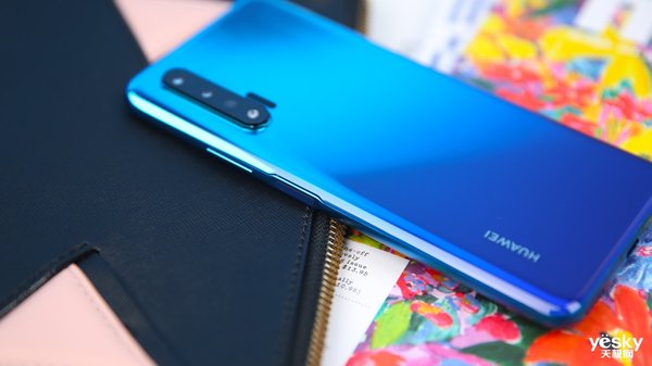 华为nova6拍照对比p30谁更好,nova65g和nova7对比