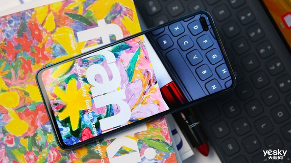 华为nova6拍照对比p30谁更好,nova65g和nova7对比