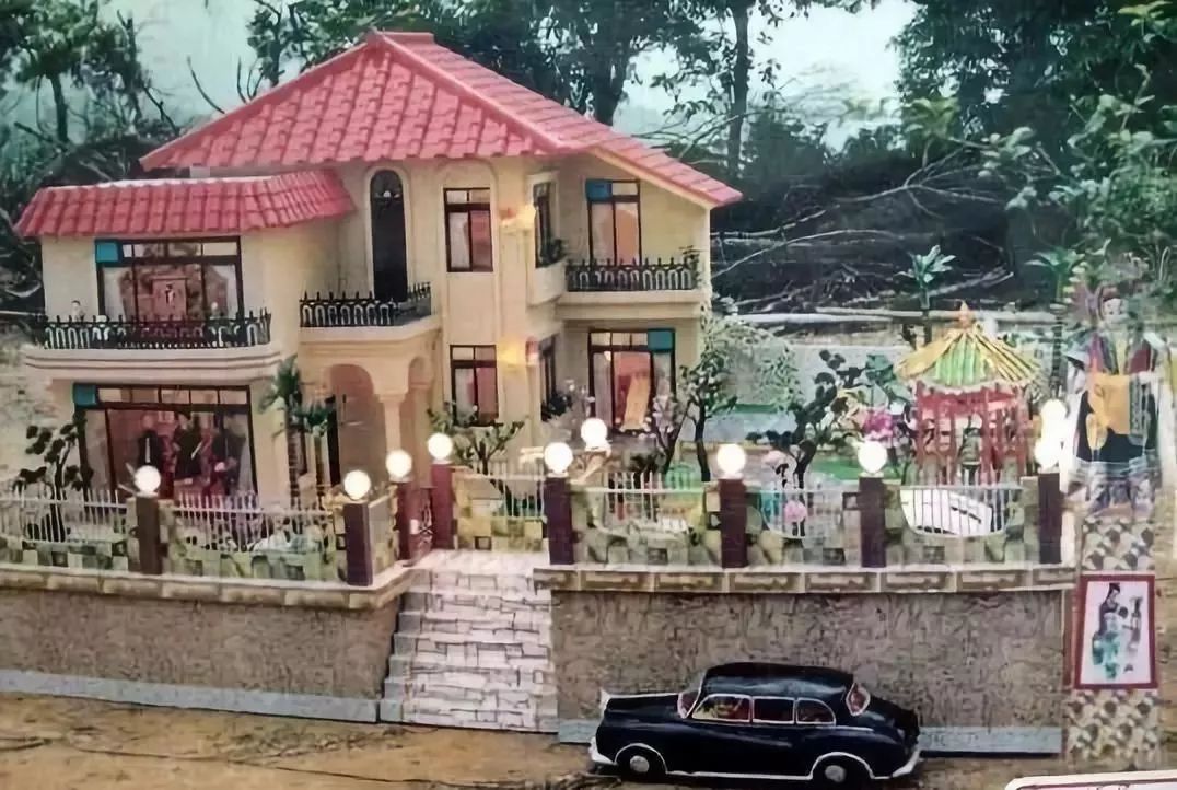 中国人烧给死人的纸扎，登上巴黎设计周，还被法国博物馆收藏