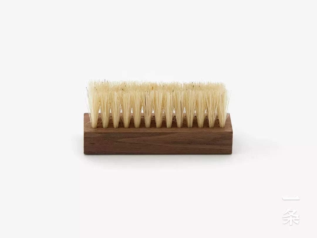 2分钟，免水洗，脏鞋变干净丨界界好物馆