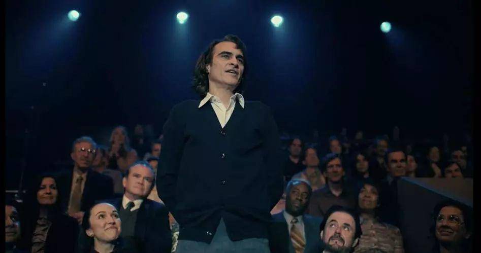 43万人打出8.9高分反转电影,38万人打出8.7的高分电影