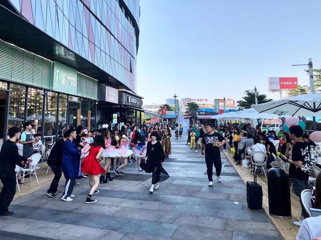 50%品牌“大换血”！但它更懂得如何撩拨年轻人的“痒点”