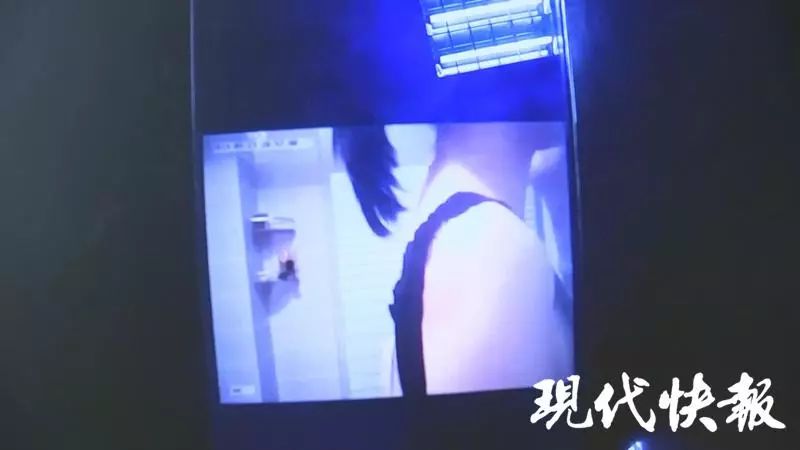 一男子怀疑妻子出轨在家装摄像头,女子房间被偷装摄像头