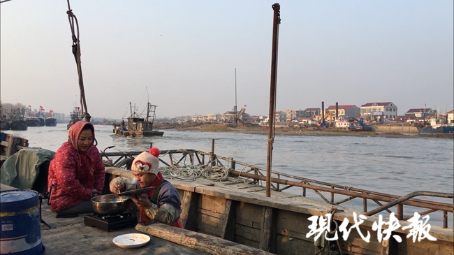 连云港海鲜直播带货赚多少钱一斤,连云港码头海鲜直播带货