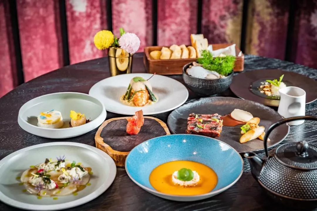 一次吃遍圣诞大餐,正宗的圣诞大餐吃什么