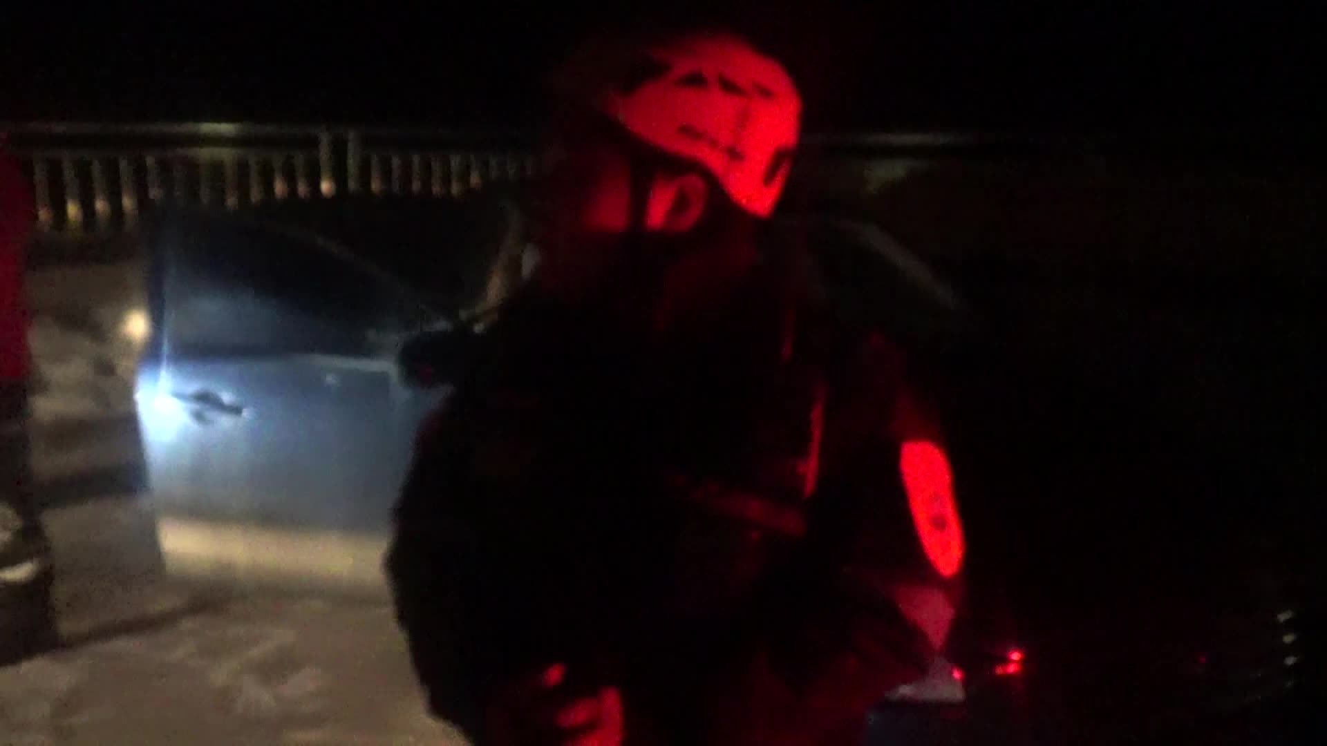 捞尸是警方负责吗,接警员救捞尸