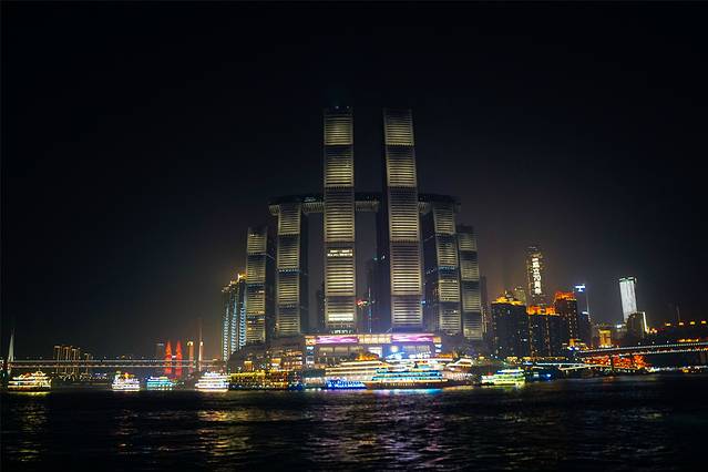 周末打卡景区特点美食推荐,热门旅游美食打卡胜地